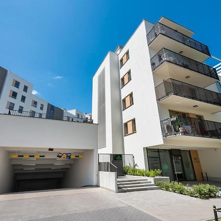 Wola Skwer Happy Apartment Warsaw Exterior photo