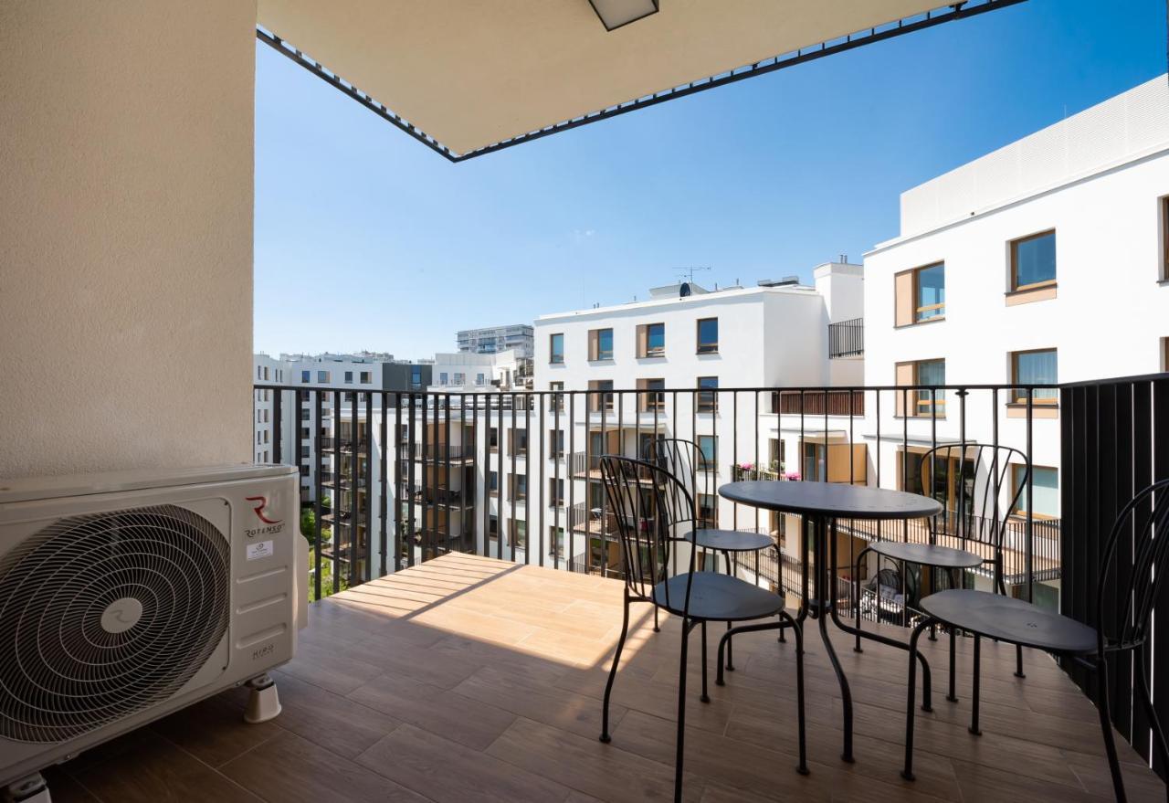 Wola Skwer Happy Apartment Warsaw Exterior photo